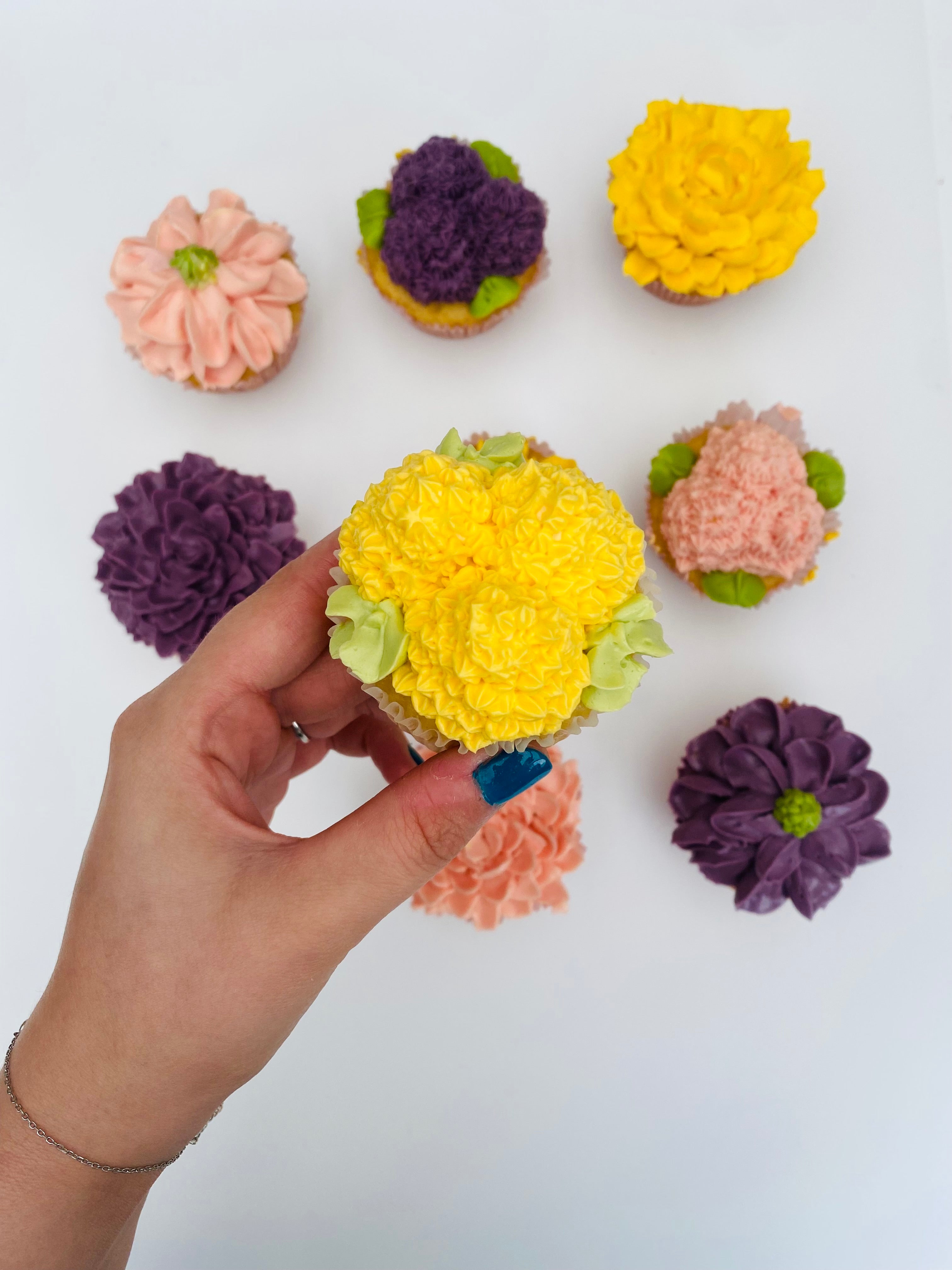 Flower cupcake