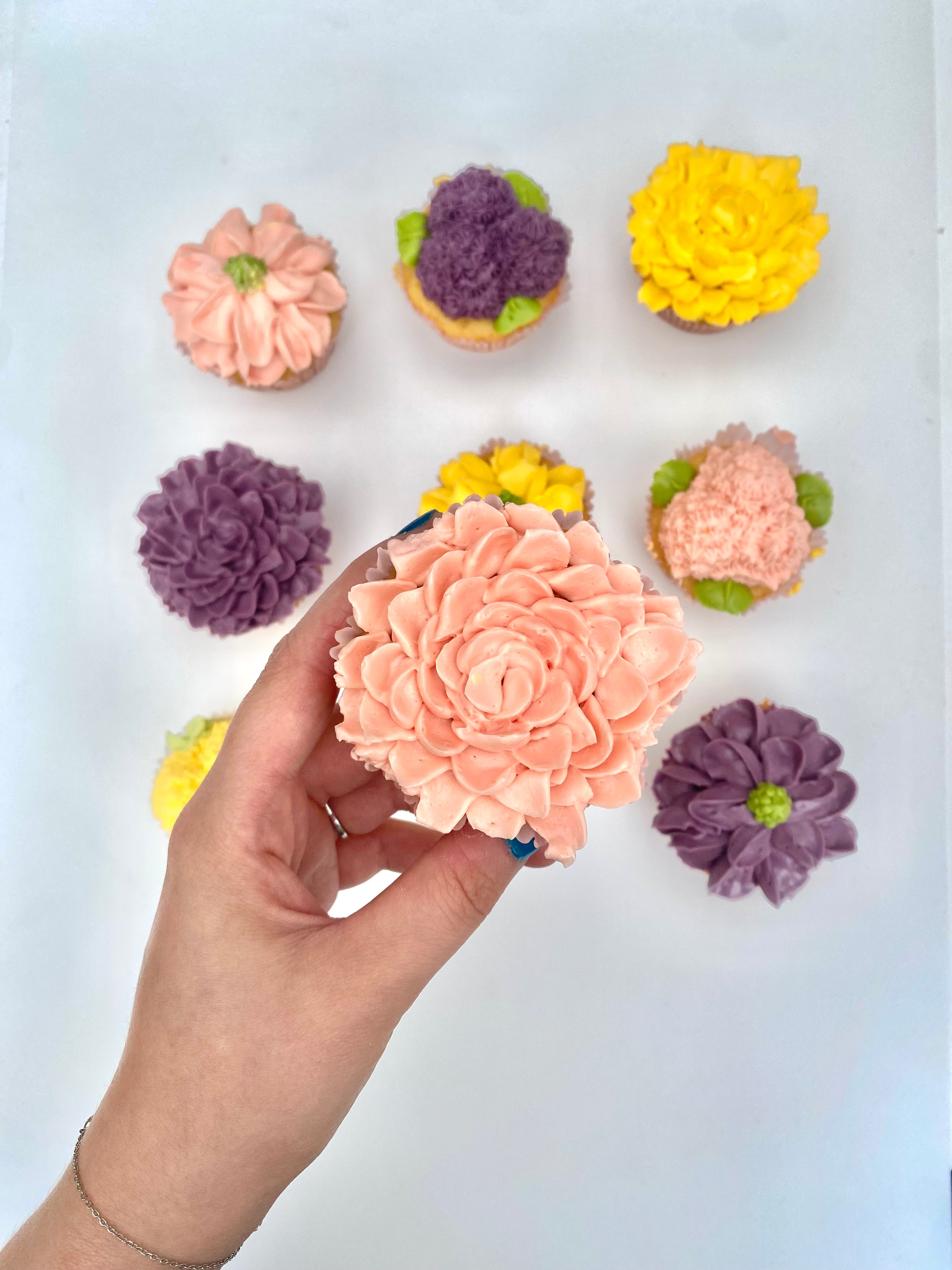 Flower cupcake